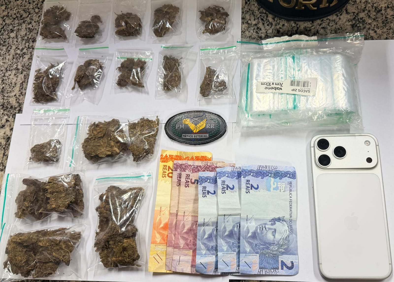 Mulher é presa por tráfico de drogas após abordagem policial em Boa Vista